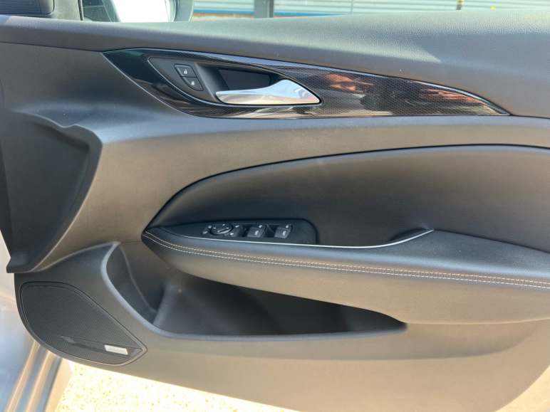 2.0 Turbo 200 SRi VX-Line Nav 5dr Auto