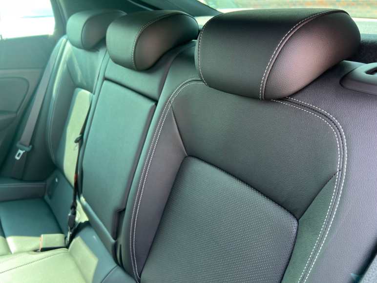 2.0 Turbo 200 SRi VX-Line Nav 5dr Auto