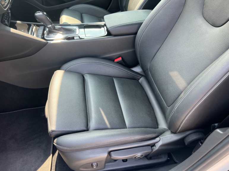 2.0 Turbo 200 SRi VX-Line Nav 5dr Auto