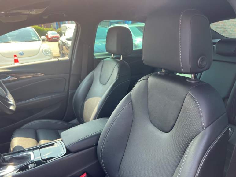 2.0 Turbo 200 SRi VX-Line Nav 5dr Auto