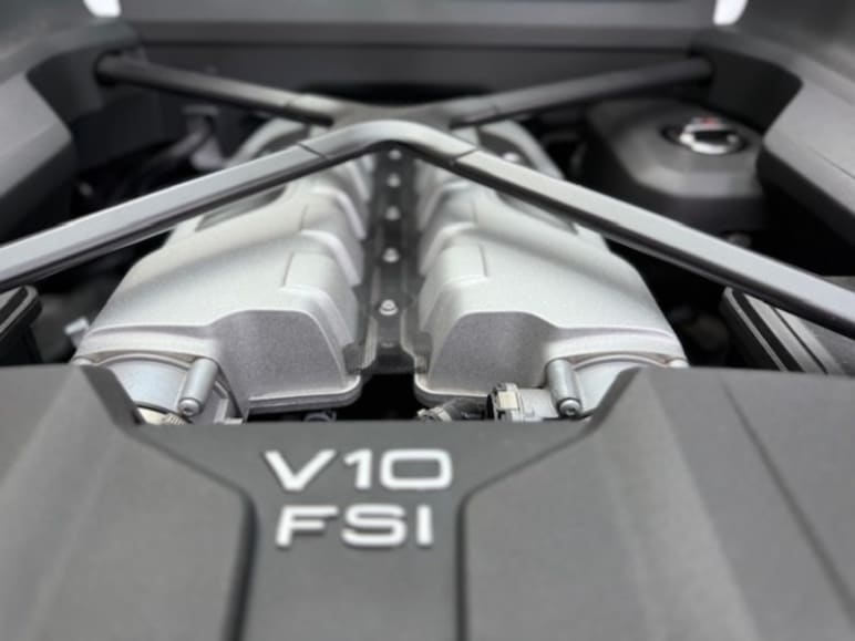 FSI V10 Performance