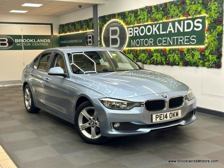 BMW 3 SERIES