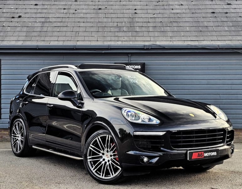 PORSCHE CAYENNE
