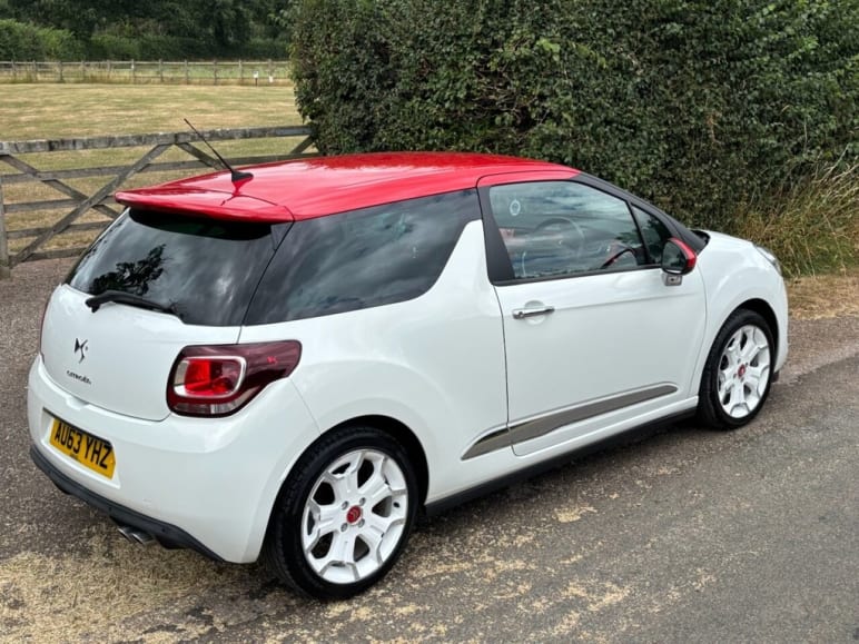 1.6 e-HDi Airdream DSport Red Hatchback 3dr Diesel
