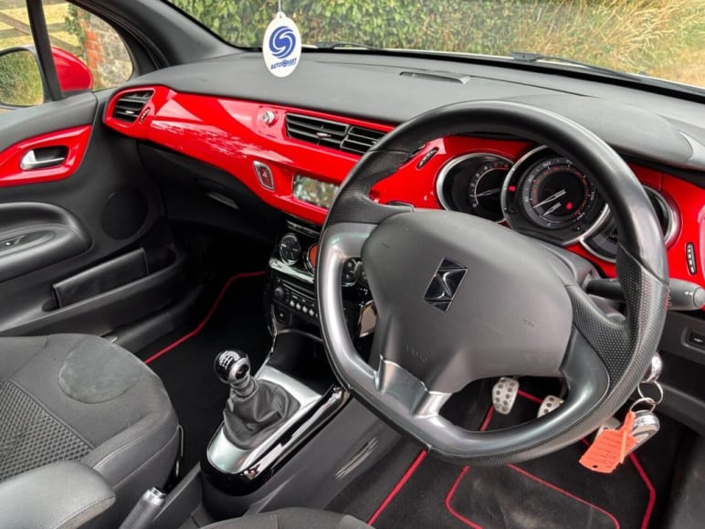 1.6 e-HDi Airdream DSport Red Hatchback 3dr Diesel