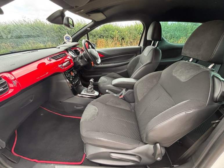 1.6 e-HDi Airdream DSport Red Hatchback 3dr Diesel