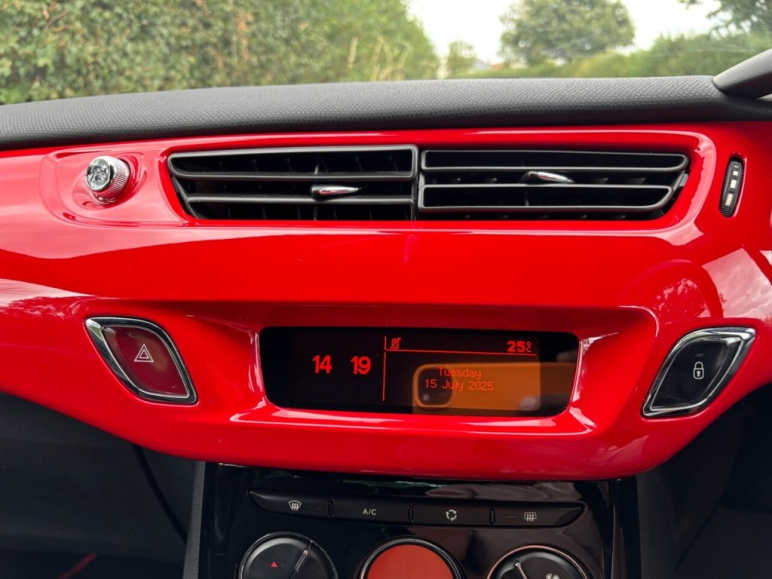 1.6 e-HDi Airdream DSport Red Hatchback 3dr Diesel