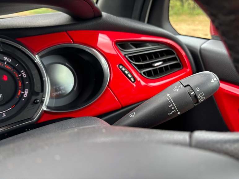 1.6 e-HDi Airdream DSport Red Hatchback 3dr Diesel