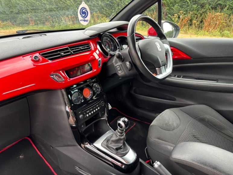 1.6 e-HDi Airdream DSport Red Hatchback 3dr Diesel