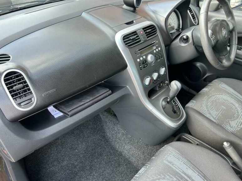 1.2 VVT SE Auto Euro 5 5dr