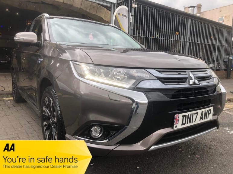 MITSUBISHI OUTLANDER