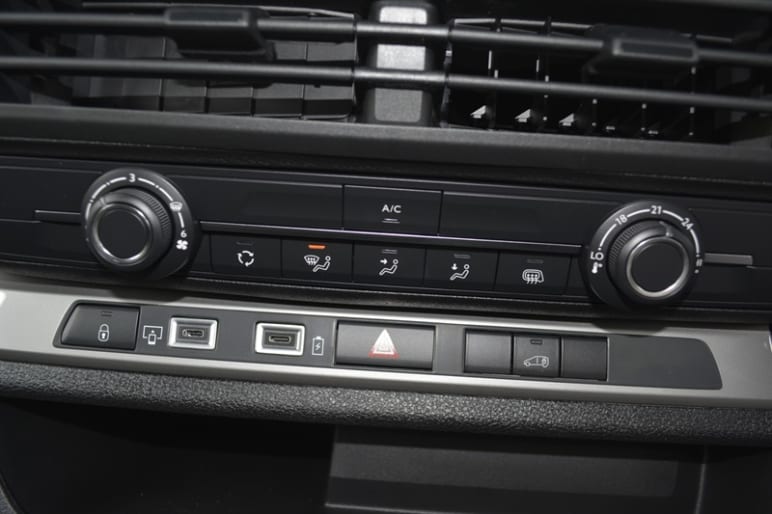 2.0 Turbo D 3100 Pro XL Panel Van 6dr Diesel Manual LWB H1 Euro 6 (145 ps)