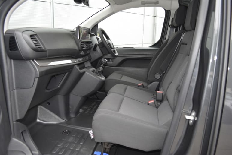 2.0 Turbo D 3100 Pro XL Panel Van 6dr Diesel Manual LWB H1 Euro 6 (145 ps)