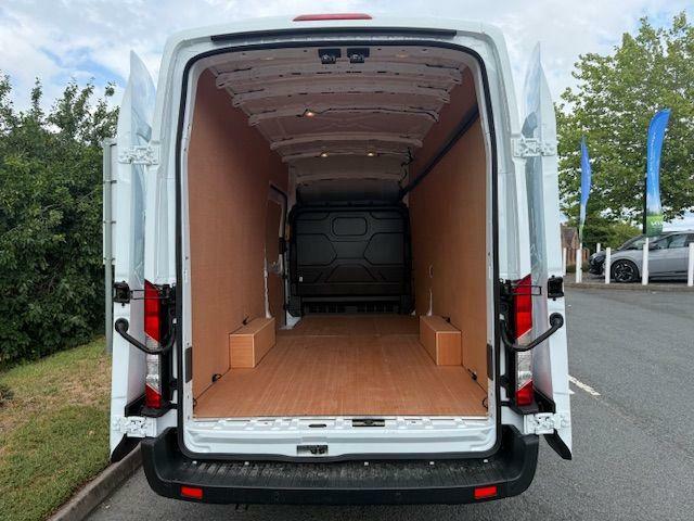 350 L4 H3 2.0 130 PS RWD A/C