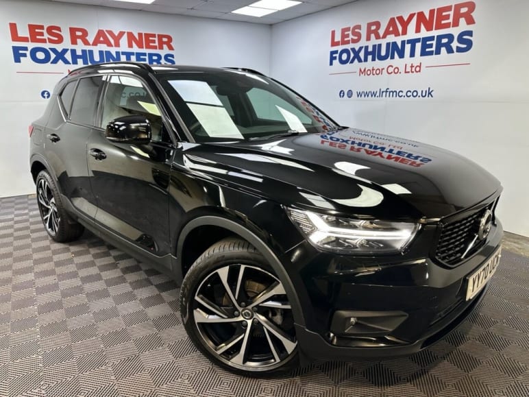 VOLVO XC40