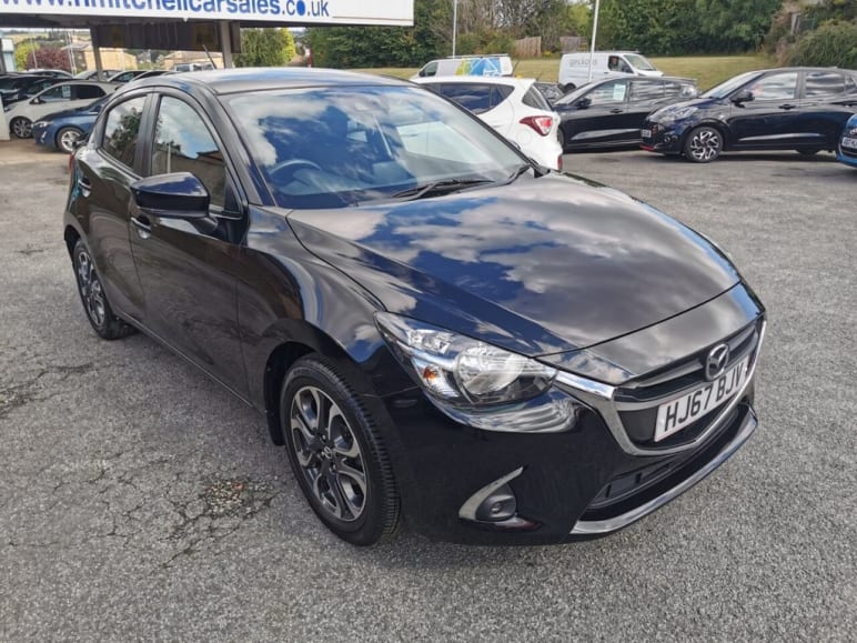MAZDA 2