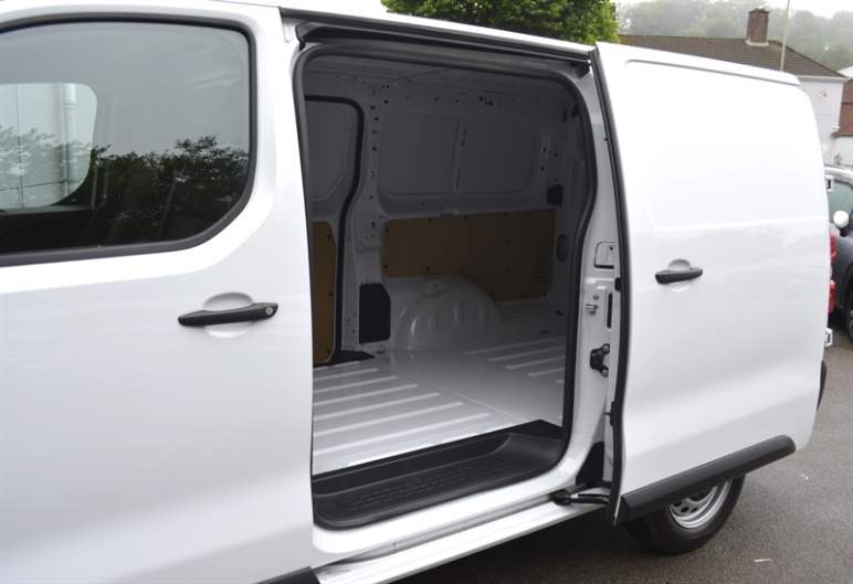 2.0 Turbo D 3100 Prime XL Panel Van 6dr Diesel Manual LWB H1 Euro 6 (145 ps)