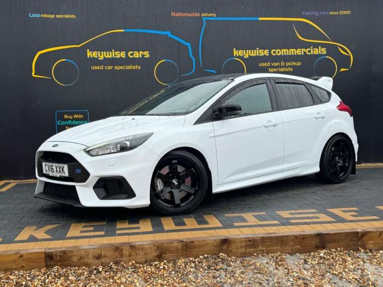 FORD FOCUS RS