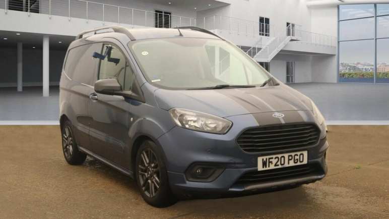 Ford Transit Courier 2020