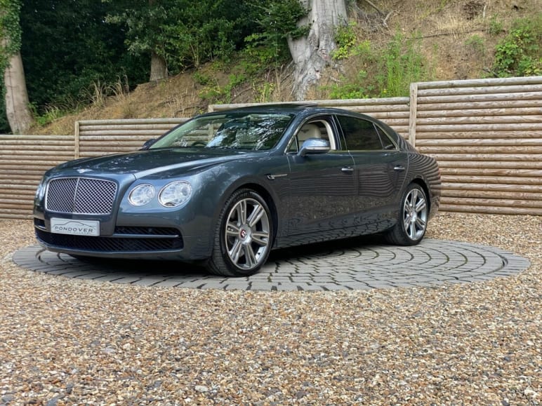 BENTLEY FLYING SPUR