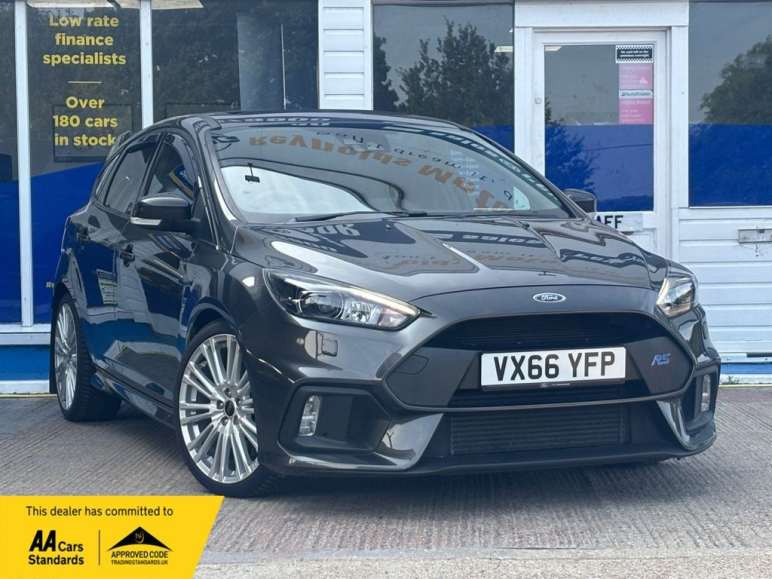 FORD FOCUS RS