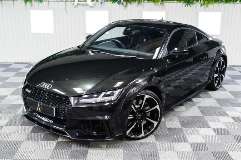 AUDI TT