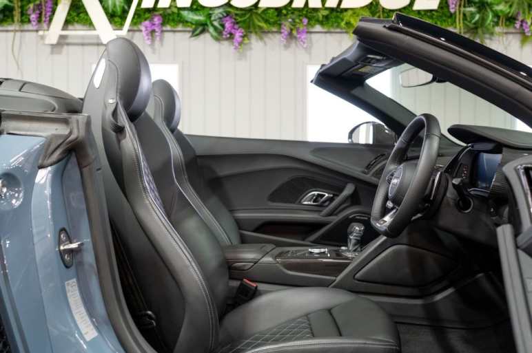 5.2 FSI V10 Performance Carbon Black Spyder 2dr Pe