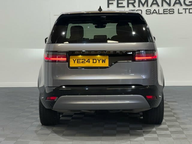 3.0 D300 MHEV Dynamic SE SUV 5dr Diesel Auto 4WD E