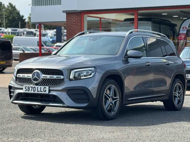 MERCEDES-BENZ GLB