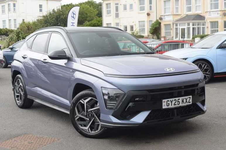 HYUNDAI KONA