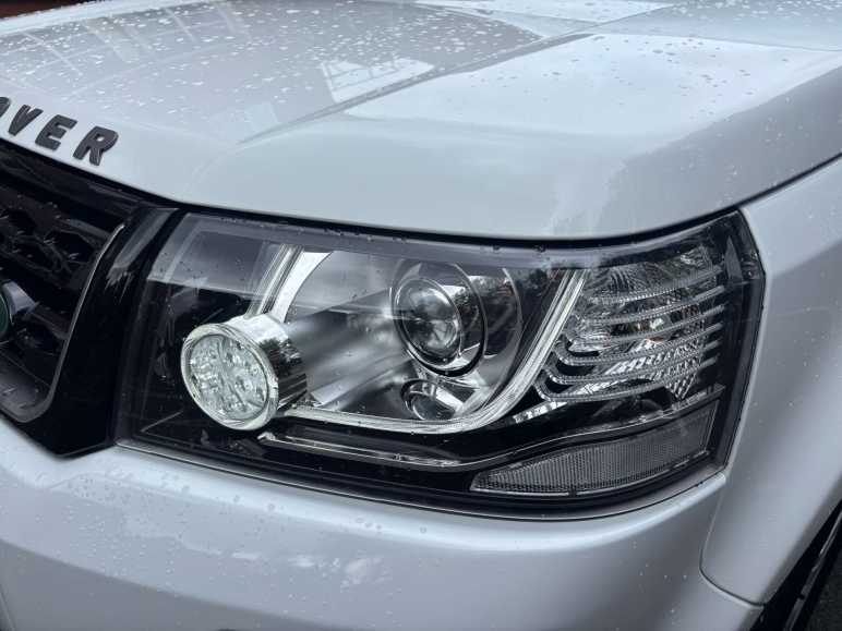 2.2 Freelander Black & White TD4 Auto 4WD 5dr