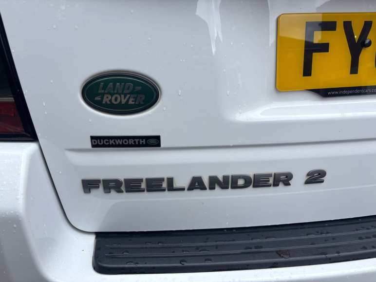 2.2 Freelander Black & White TD4 Auto 4WD 5dr