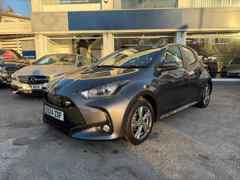 TOYOTA YARIS