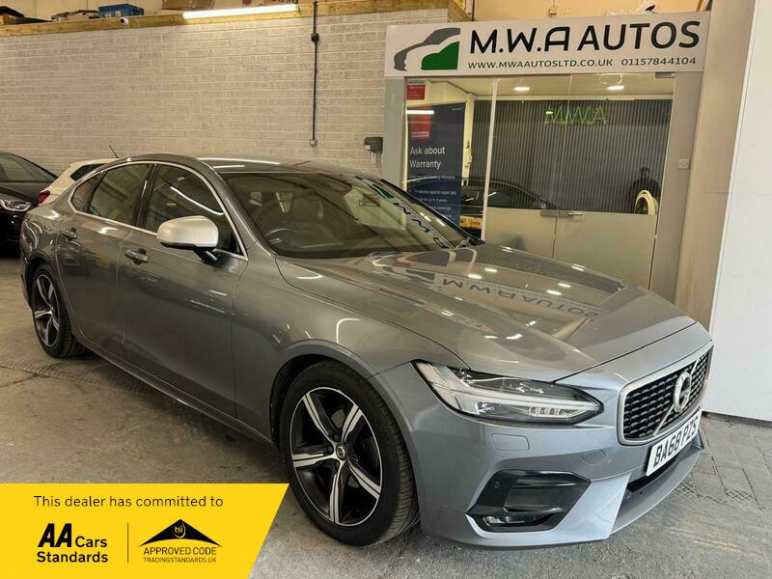 VOLVO S90
