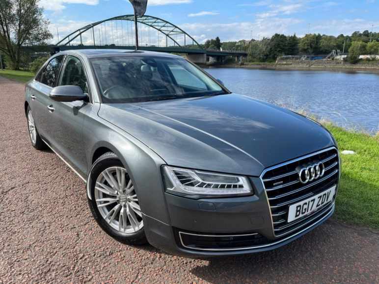 AUDI A8