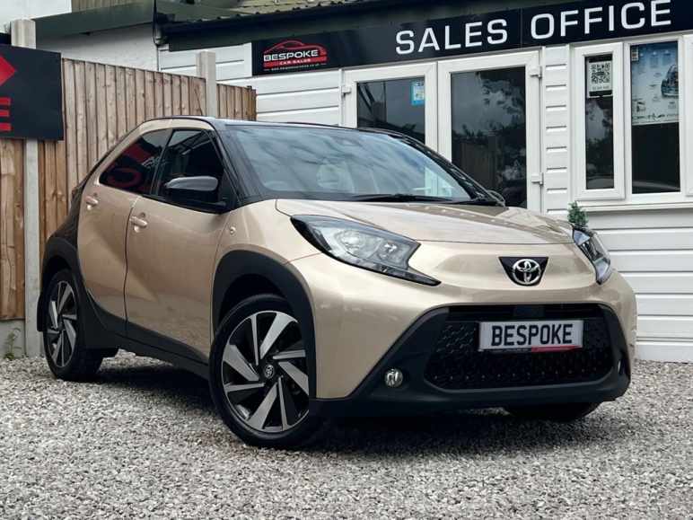 TOYOTA AYGO X