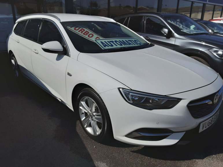 VAUXHALL INSIGNIA