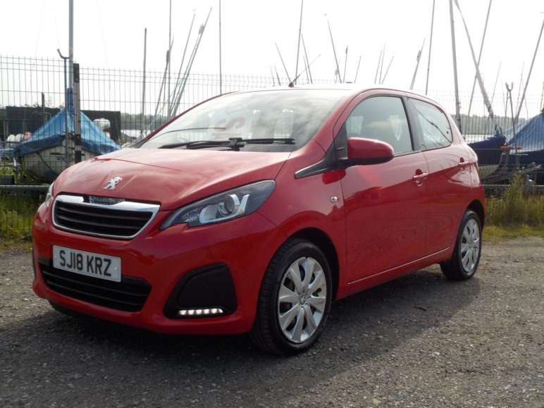 PEUGEOT 108