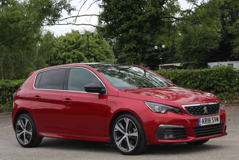 PEUGEOT 308