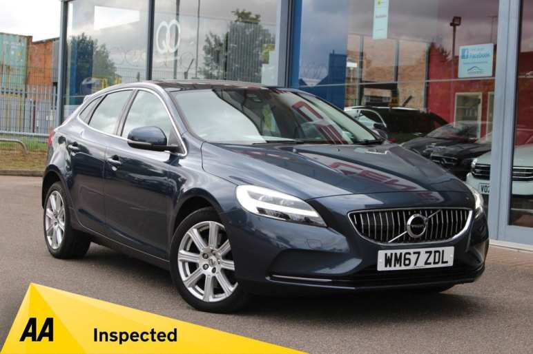 VOLVO V40