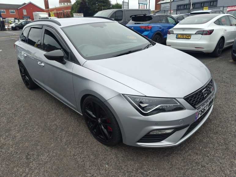 SEAT LEON
