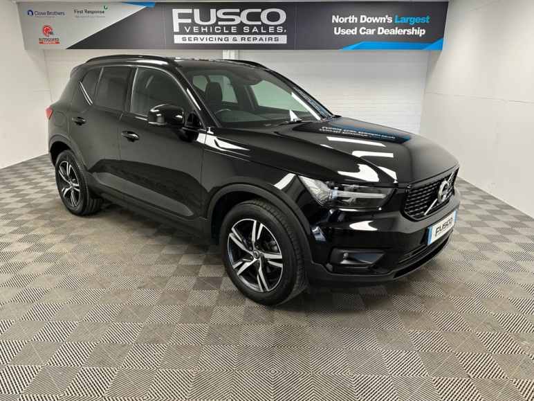 VOLVO XC40