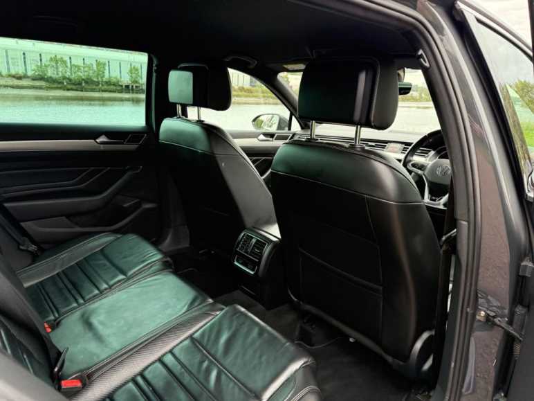 2.0 TDI EVO R-Line Estate 5dr Diesel DSG Euro 6 (s