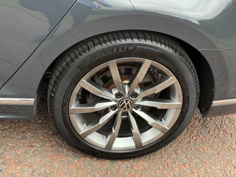 2.0 TDI EVO R-Line Estate 5dr Diesel DSG Euro 6 (s
