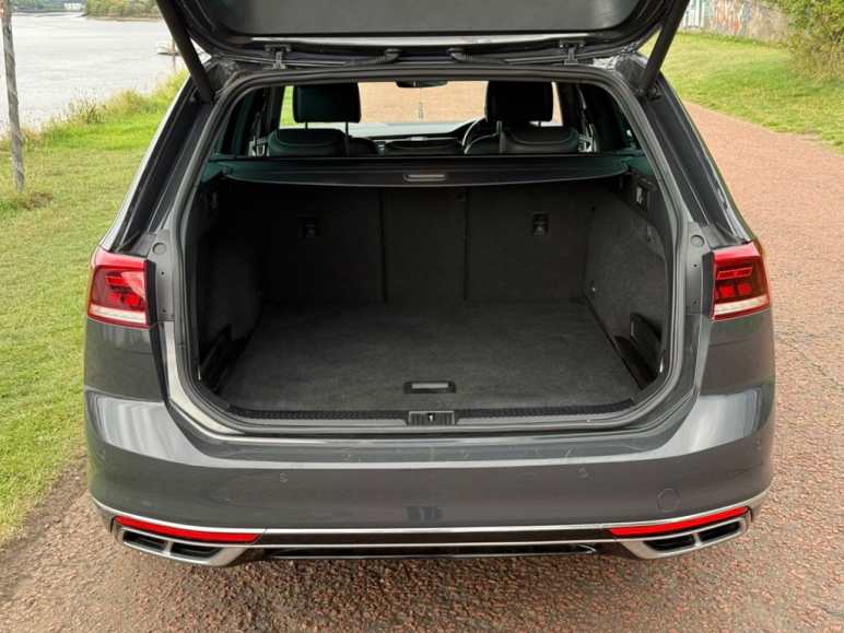 2.0 TDI EVO R-Line Estate 5dr Diesel DSG Euro 6 (s
