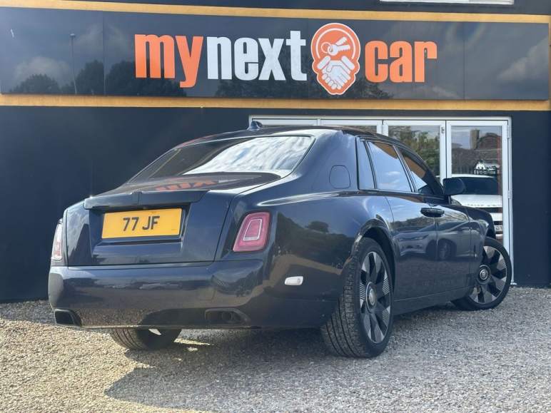 6.75 V12 Saloon 4dr Petrol Auto Euro 6 (571 ps) Mi