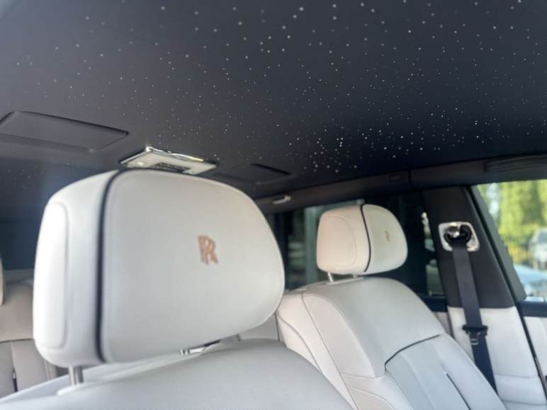 6.75 V12 Saloon 4dr Petrol Auto Euro 6 (571 ps) Mi