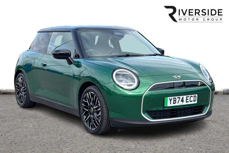 Electric Hatchback SE Exclusive
