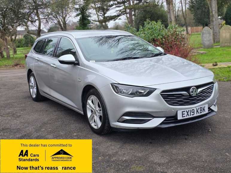 VAUXHALL INSIGNIA