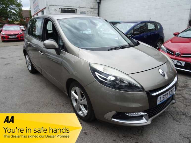 1.5 dCi Dynamique TomTom MPV 5dr Diesel Manual Eur